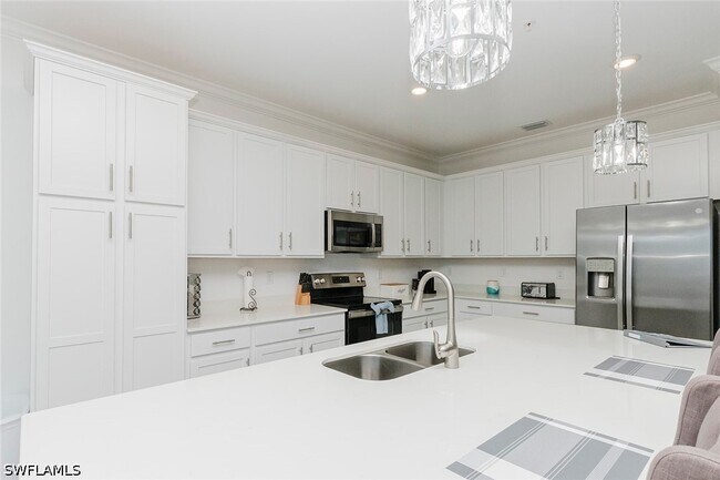 Building Photo - 6046 National Blvd