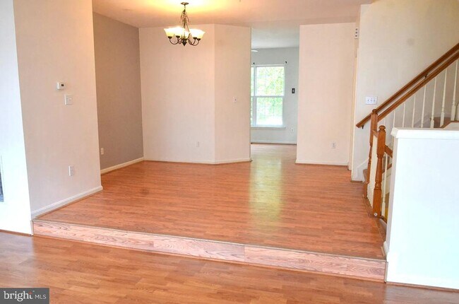 Building Photo - 12921 Woodcutter Cir