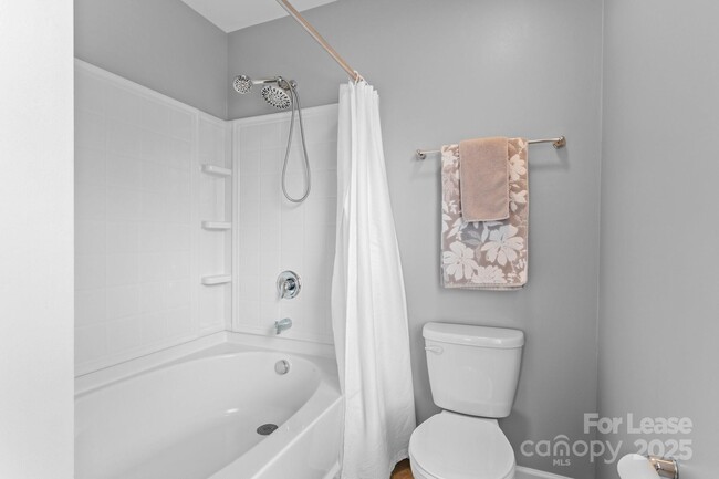 Building Photo - 727 Mountain Quail Dr