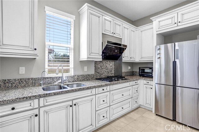 Building Photo - 1232 Inspiration
