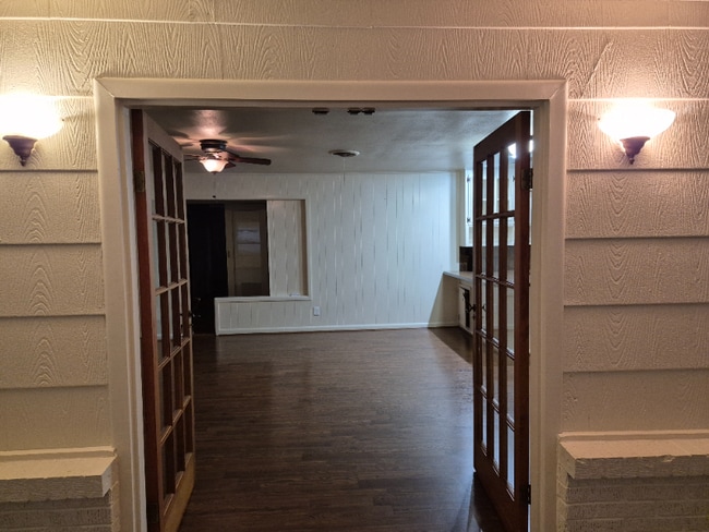 Building Photo - 2953 Peninsula Dr