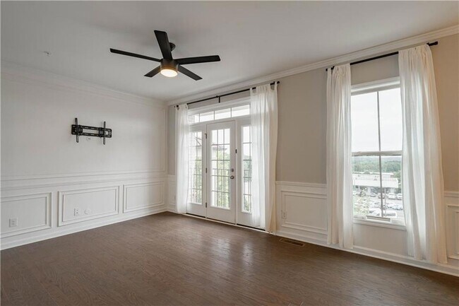 Building Photo - 416 Montclair Ct