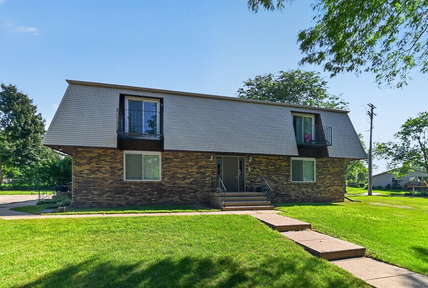 Building Photo - 5110 Pebblebrook Dr