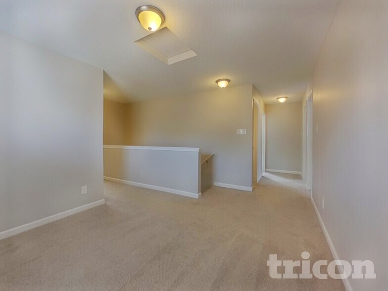 Building Photo - 1210 Willow Bridge Ct