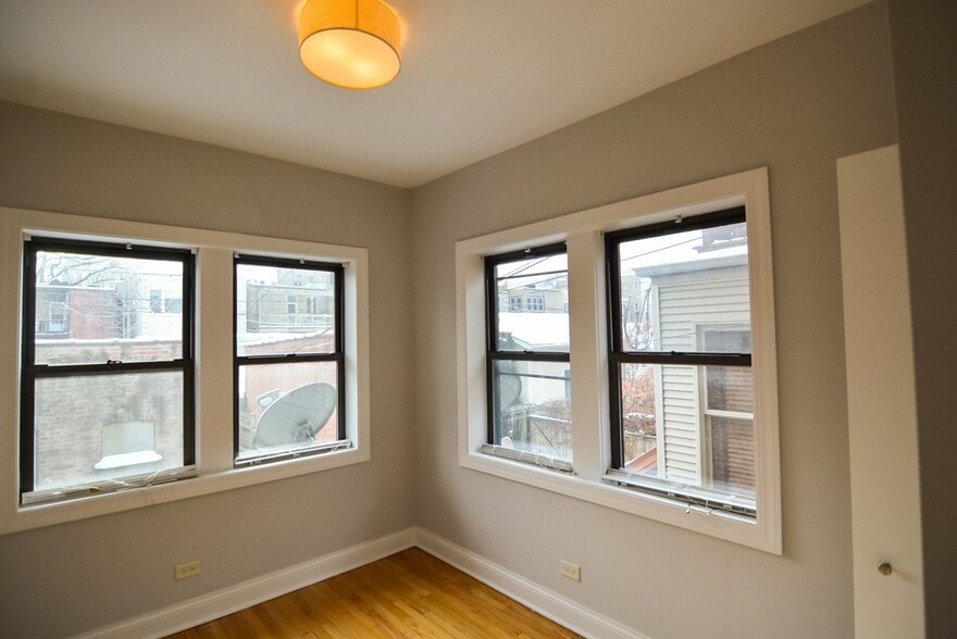 Building Photo - 2032 W Thomas St