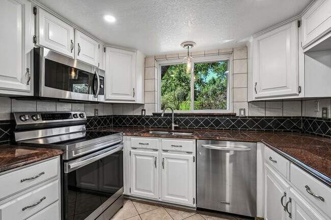 Building Photo - REDUCED PRICE!  Standley Lake / 4 bedroom  / 3 bathroom