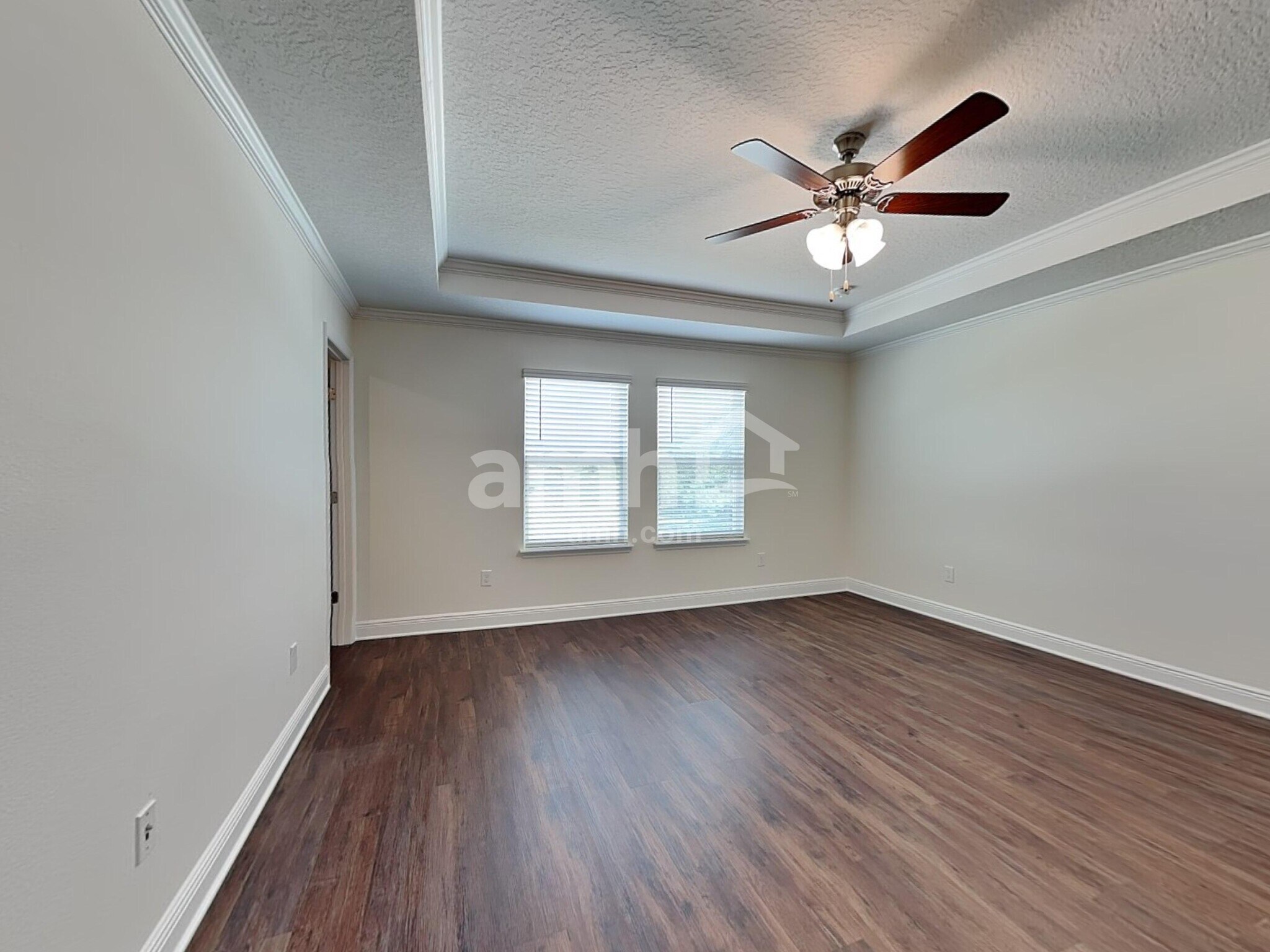 Building Photo - 874 Heavenly Dr