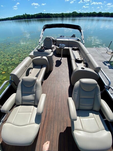 Boat - 27885 Bay Shore Dr NW