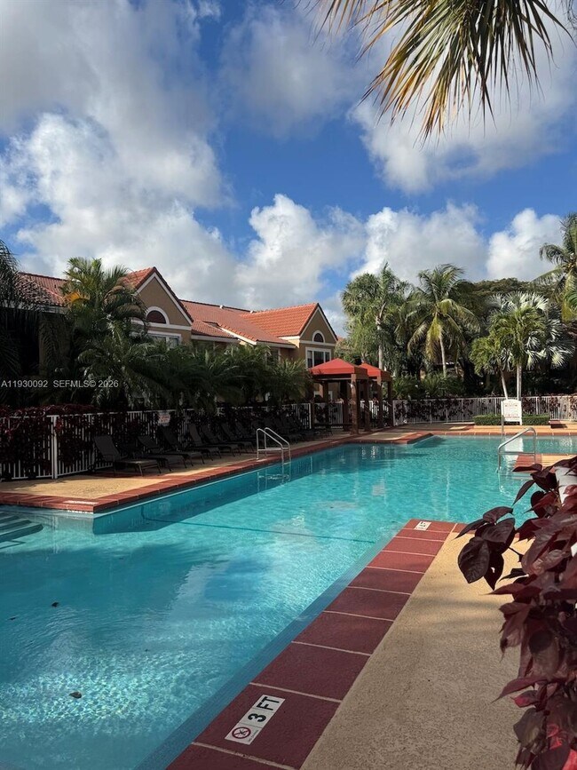 Building Photo - 10501 SW 155th Ct