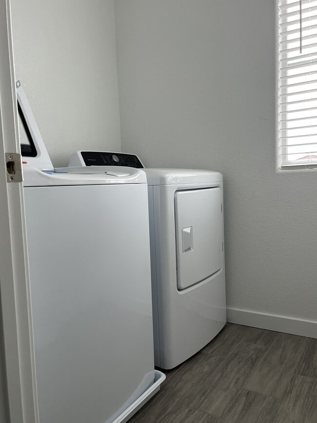 Building Photo - 1432 Algodon Rd