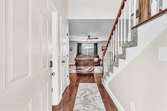 Building Photo - 1289 Morstead Dr