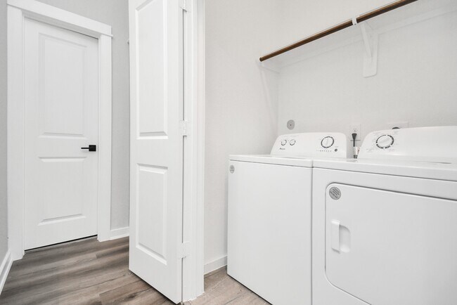 Building Photo - 8419 Berry Brush Ln