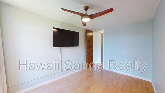 Building Photo - 1511 Nuuanu Ave