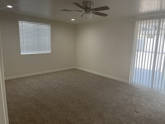 Building Photo - REUDUCED PRICE - Fully Remodeled in Arcadi...
