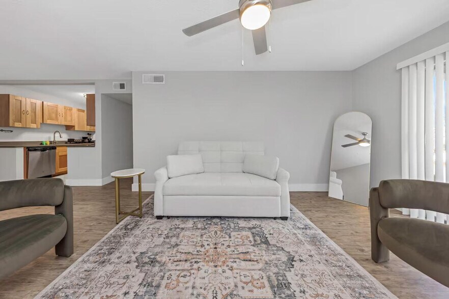 Building Photo - 4311 W Cleveland St