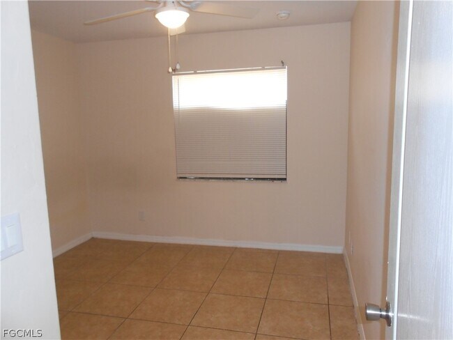 Building Photo - 202 Hightower Ave S