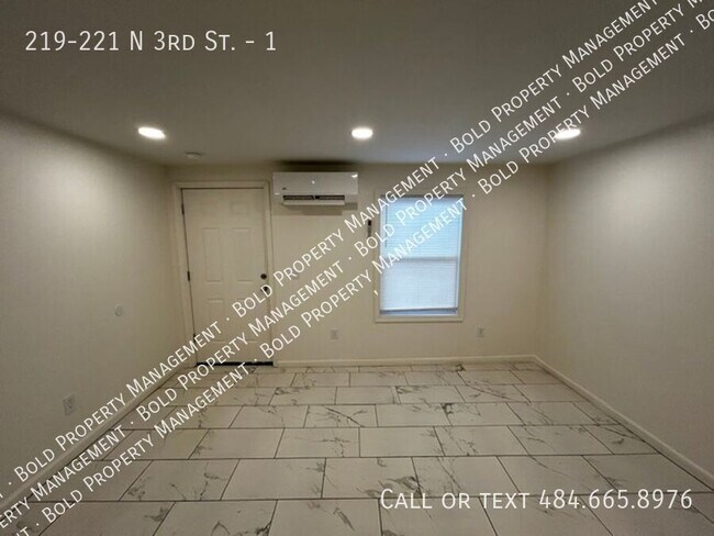 Building Photo - 219-221 N 3rd St.-1