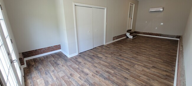 Building Photo - 4517 Park Knoll Ln