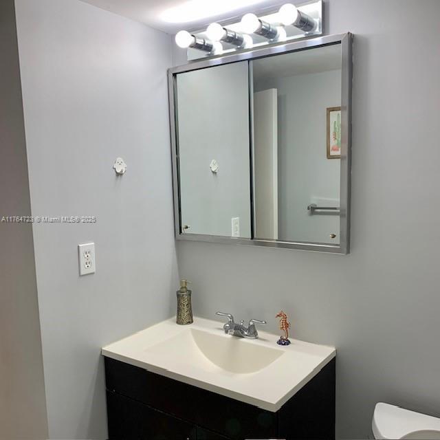Building Photo - 2030 S Ocean Dr