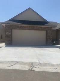 Building Photo - 13625 W Talan Cir