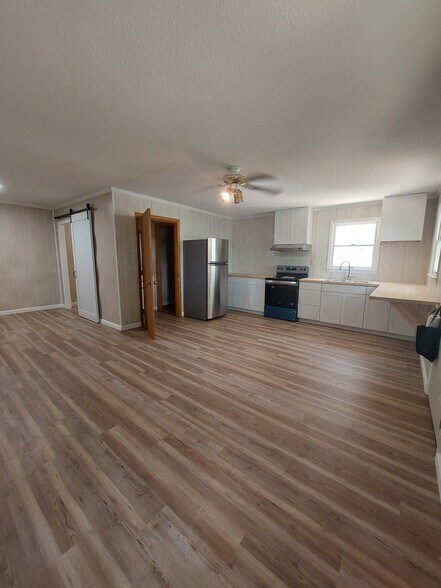 Building Photo - 4038 North Rd