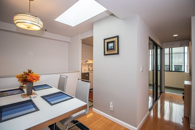 Building Photo - Fully Furnished 2-Bedroom + Office, 2-Bath...