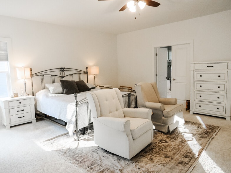 Building Photo - 24353 White Elm Pl