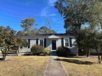 Building Photo - 706 S Bonham Rd