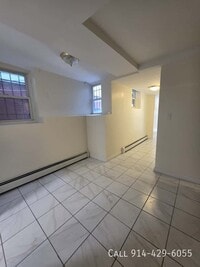 Building Photo - 149 Waverly St