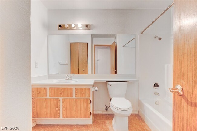 Building Photo - 2975 Juniper Hills Blvd