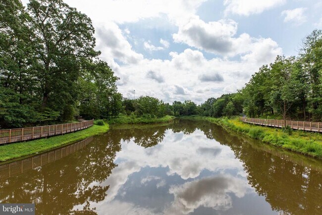 Building Photo - 4810 Garden View Ln