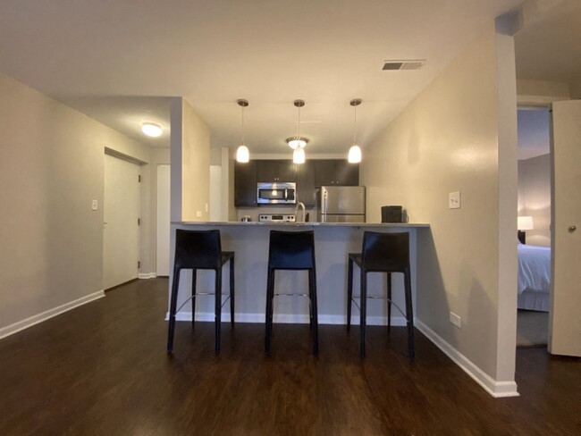 Large kitchen open to the living area - 1720 North Halsted