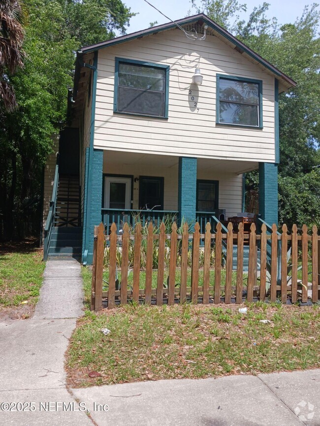 Building Photo - 2027 W 12th St
