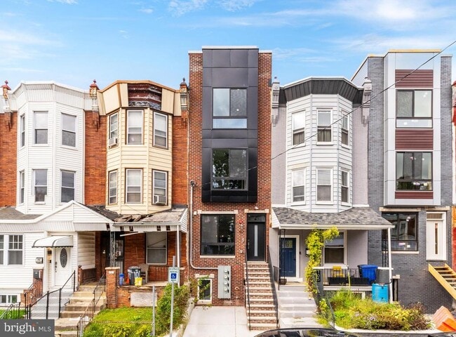 Building Photo - 103 E Duval St