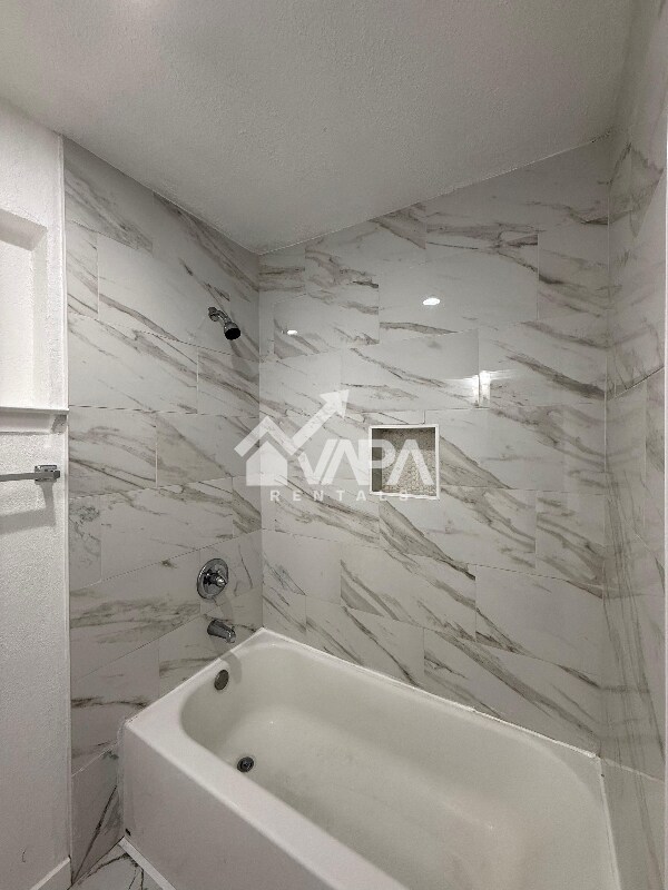 Building Photo - 6507 Ridge Peak Dr