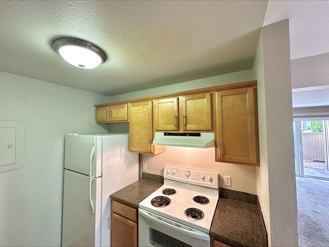 Building Photo - 6105 N 16th St