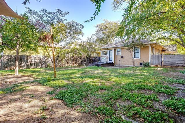 Building Photo - 2116 Hurley Ave