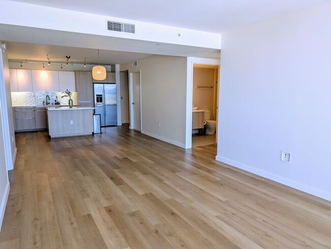 Building Photo - Sweeping Ocean Views at Symphony, 2 Bed, 2...