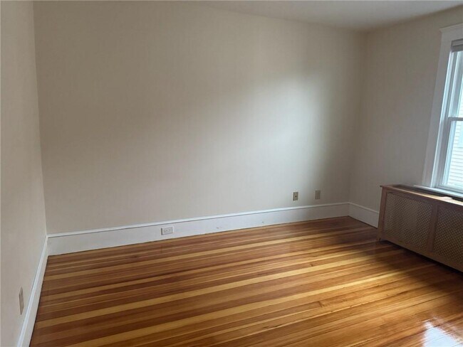 Building Photo - 15 Freeborn St