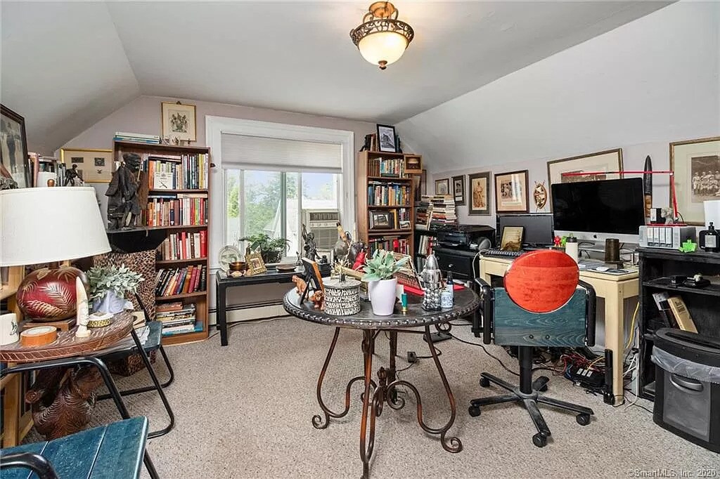third bedroom - 83 Beaumont St
