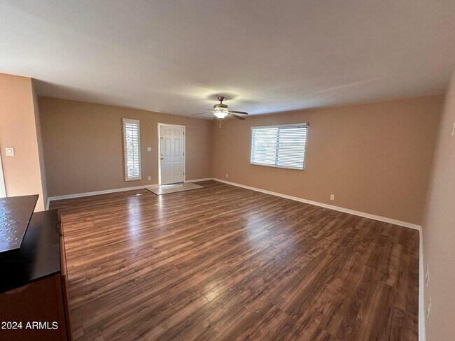 Building Photo - 14802 Yerba Buena Way