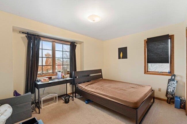 Building Photo - 1853 Wallinford Dr