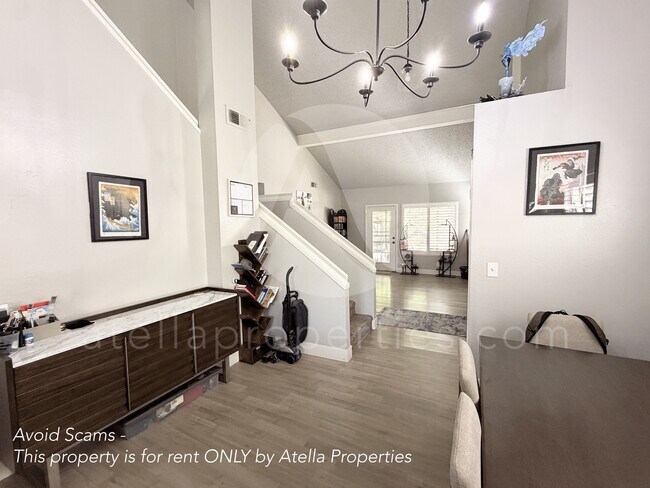 Building Photo - 2234 N Edison St
