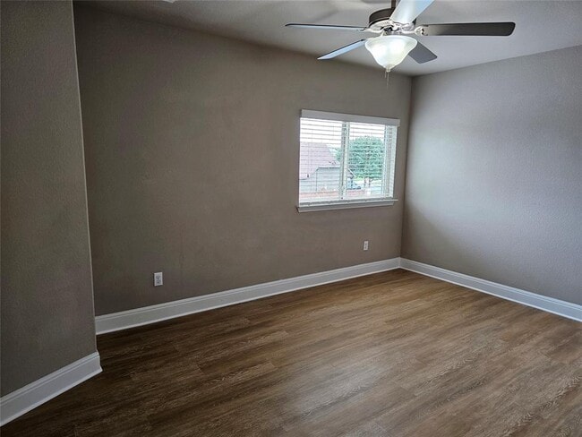 Building Photo - 360 Quarry Ln