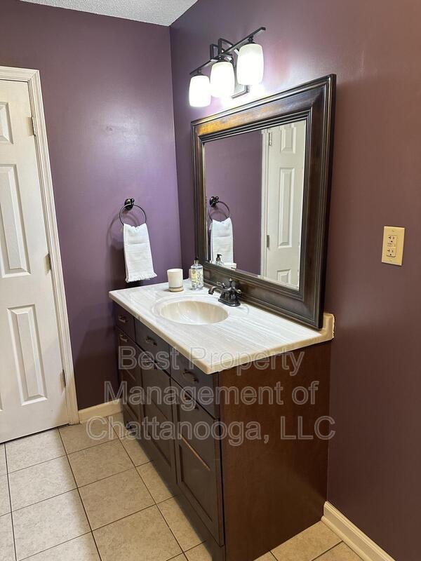 Building Photo - 7806 Celeste Ln