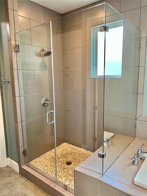 Building Photo - 5402 Avenue F