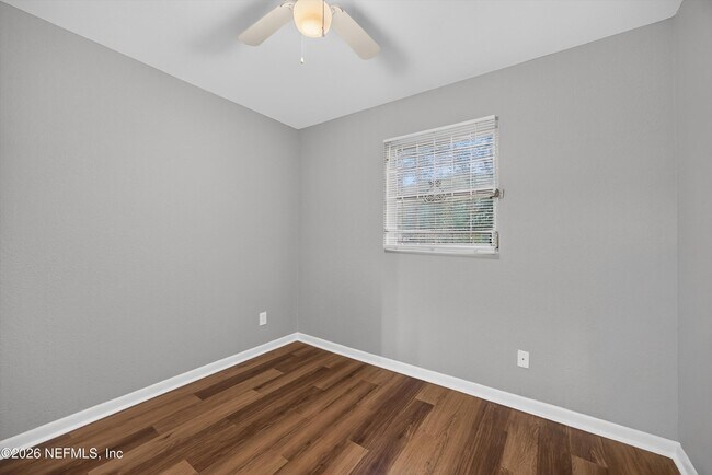 Building Photo - 4030 Leonard Cir E