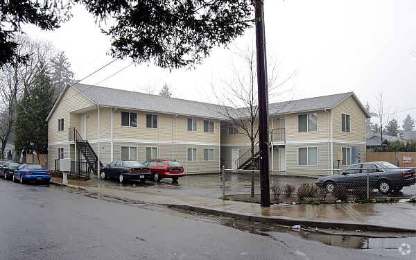 Primary Photo - 3515 SE 119th Ave