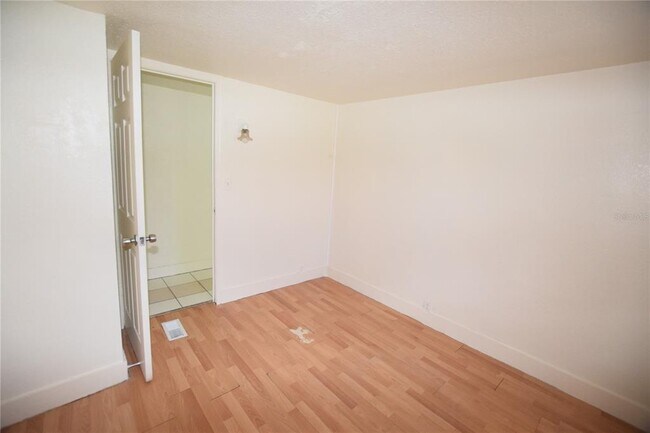 Building Photo - 5101 N Kaliga Dr