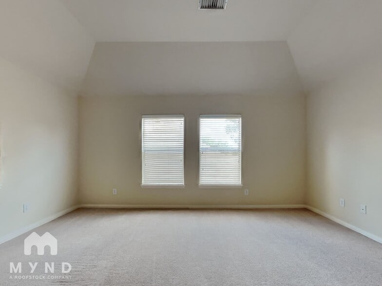 Building Photo - 28306 Peper Hollow Ln